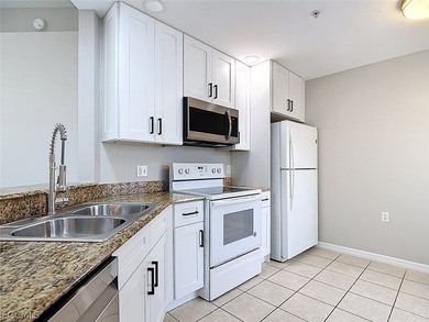 Lakeview Home in Desirable Gateway - First Floor, No Stairs! - photo 3