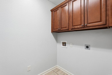 Charming home on over an acre in the heart of Cabot! Welcome to