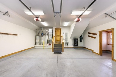 Set within a quiet cul-de-sac in Lahontan Golf Club, 115 Bob - photo 21