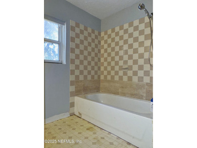Lakefront retreat on Silver Lake just outside the quaint town of - photo 29