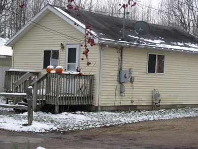 3 individual houses: one house is approx 600 sq ft includes - photo 2
