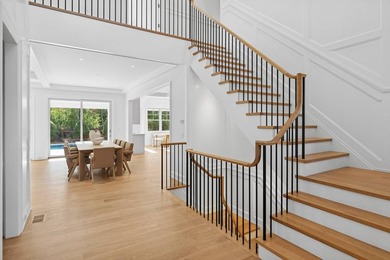 Just completed in East Hampton's Village Fringe, this newly - photo 3