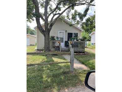 3 individual houses: one house is approx 600 sq ft includes - photo 4