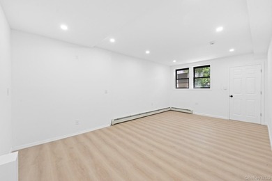 Experience modern living at its finest in this stunning newly - photo 10
