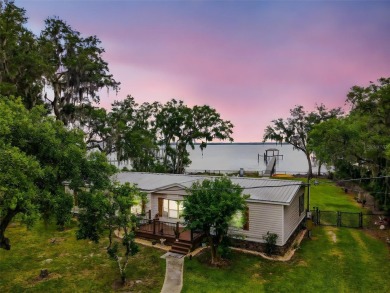 Lake Home For Sale in Palatka, Florida