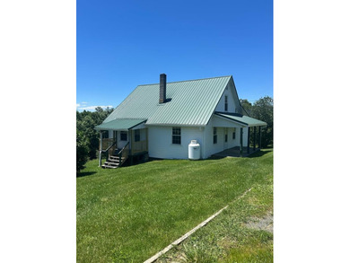 Cute Cottage on 4.59 ac with tons of potential for the buyer - photo 3