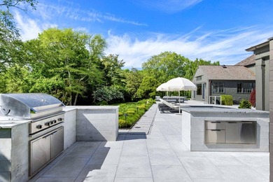 This South of the Highway estate has everything in place for a - photo 13