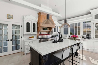This South of the Highway estate has everything in place for a - photo 15
