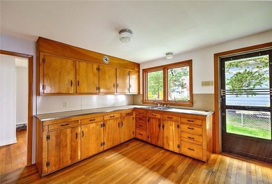 Discover the charm and endless potential of this delightful - photo 17