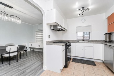 Exclusive Gravesend Location All renovated 2 family attached - photo 22