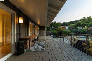 Nestled within the prestigious Peacock Gap neighborhood, 127 - photo 31