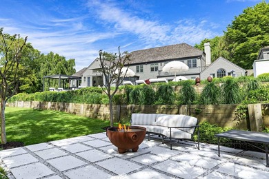 This South of the Highway estate has everything in place for a - photo 32