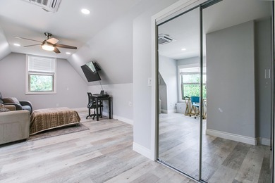Beautiful 5 Bedroom, 3 Bath brick home on 1.05 fenced in acre - photo 33