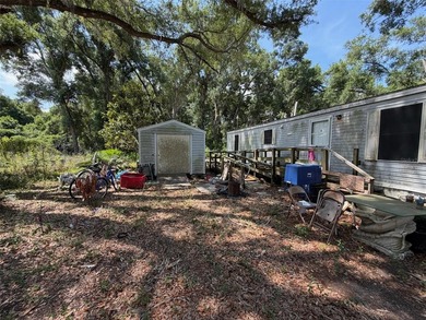 This 2-bedroom, 2-bath mobile home provides comfortable living - photo 3