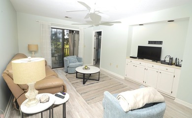 Charming 2-Bed, 2-Bath Condo in Cypress Bay Community - Little - photo 4