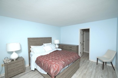 Charming 2-Bed, 2-Bath Condo in Cypress Bay Community - Little - photo 10