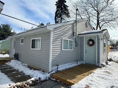 Houghton Lake Home For Sale in Houghton Lake Michigan