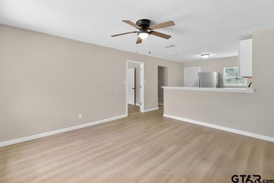 Renovated and Move-in ready! This 4-bedroom, 1-bath home offers - photo 4