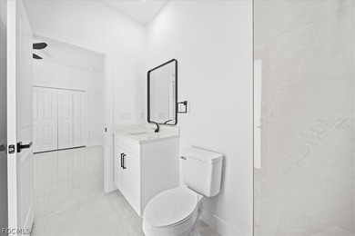STUNNING CUSTOM NEW CONSTRUCTION HOME located in a highly - photo 22
