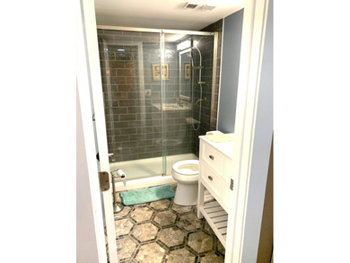 ***Investor Special*** CASH ONLY , No age restriction, Remodeled - photo 6