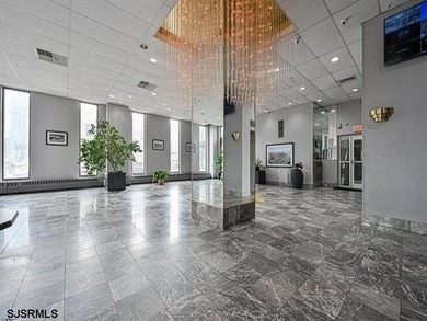 Welcome to Landmark Towers in the desirable Lower Chelsea - photo 6