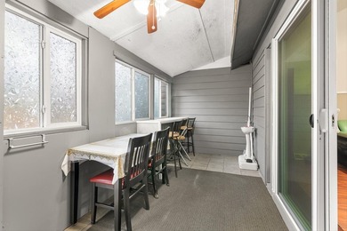 Welcome to this beautiful 4-bedroom townhouse offering plenty of - photo 31
