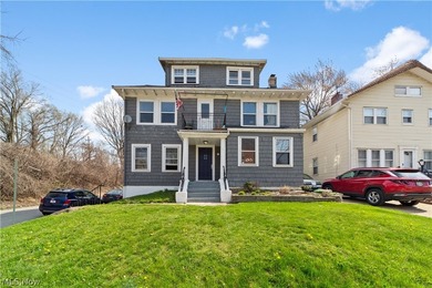 Fantastic investment or owner-occupant opportunity! This fully - photo 1