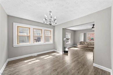 Fantastic investment or owner-occupant opportunity! This fully - photo 7