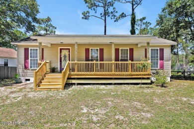 Lake Home For Sale in Boiling Spring Lakes, North Carolina
