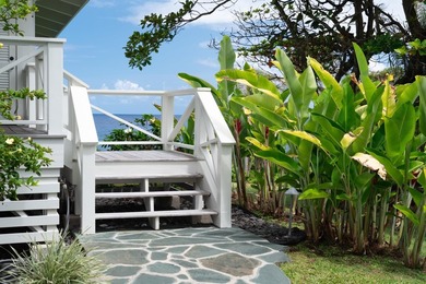 Escape to your own private paradise in the serene coastal town - photo 7