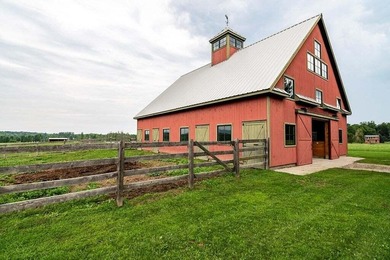 A rare and unique opportunity to own a 401 acres w/ farm - photo 11