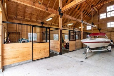 A rare and unique opportunity to own a 401 acres w/ farm - photo 13