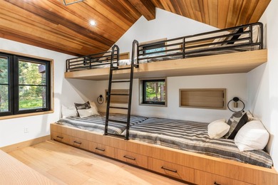 Construction Completed! Fully Furnished. Introducing Par 5 - - photo 15