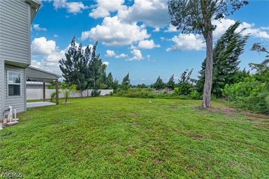 This beautifully renovated move in ready home offers 3 bedrooms - photo 26