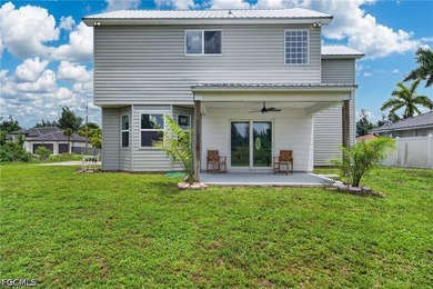 This beautifully renovated move in ready home offers 3 bedrooms - photo 28