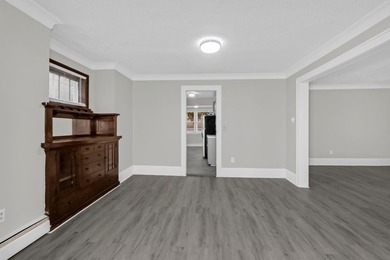 Beautiful large home located minutes away from Lake Phalen. This - photo 10