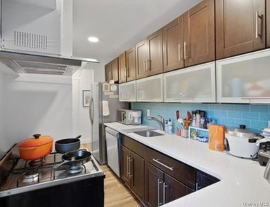 Welcome to this charming 2-bedroom co-op renovated not long age - photo 5
