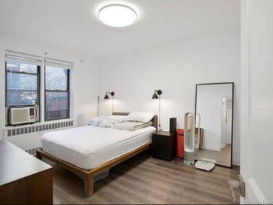 Welcome to this charming 2-bedroom co-op renovated not long age - photo 6