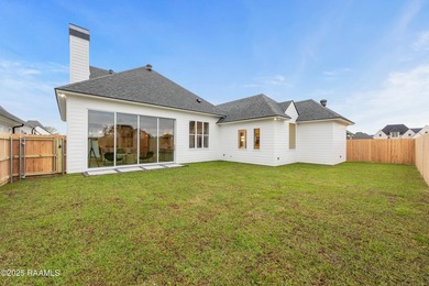 Prepare to be WOWED! 207 Crossbill Drive features 4 bedrooms, 3 - photo 5