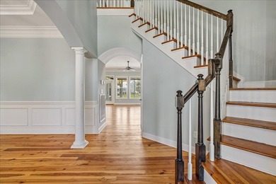 This stunning 3,500 sq.ft. residence is move-in ready, offers - photo 4