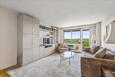 Welcome to your next home at Lakeside Towers! This spacious - photo 2
