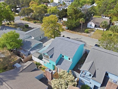 This is a beautifully maintained and updated 3 bed 2 bath home - photo 4