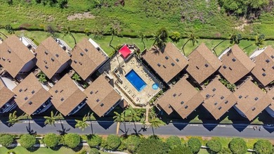 Hotel-zoned and ideally located in the heart of South Kihei - photo 4