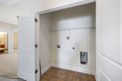 Welcome to this beautifully maintained single-story townhome - photo 36