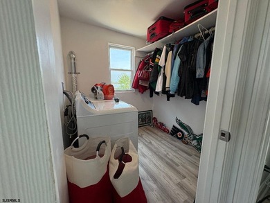 Turnkey waterfront investment opportunity! This fully renovated - photo 7