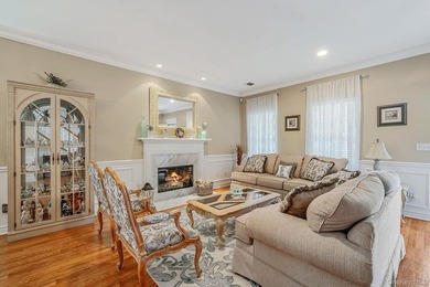 Charming home located in a 55+ gated community, ideally situated - photo 8