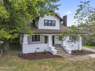 Melton Hill Lake Home For Sale in Clinton Tennessee