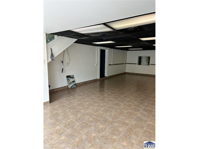 Exceptional mixed-use investment opportunity located in the - photo 9