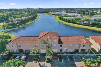 Weston Lakes Area Condo For Sale in Weston Florida