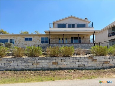 MOTIVATED SELLER. Charming Canyon Lake Retreat with Panoramic - photo 1